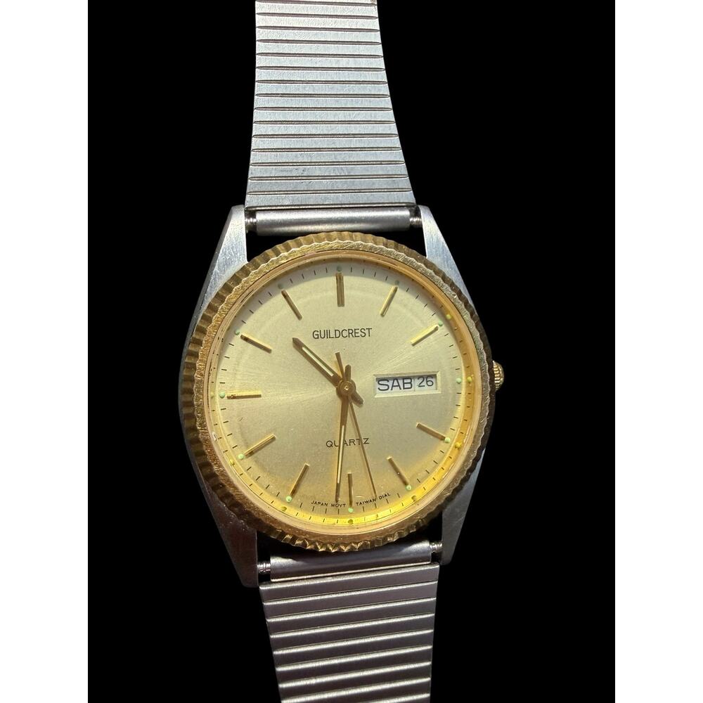 Vintage GUILDCREST Quartz Day Date Watch Gold Dial Silver Tone Expansion Band